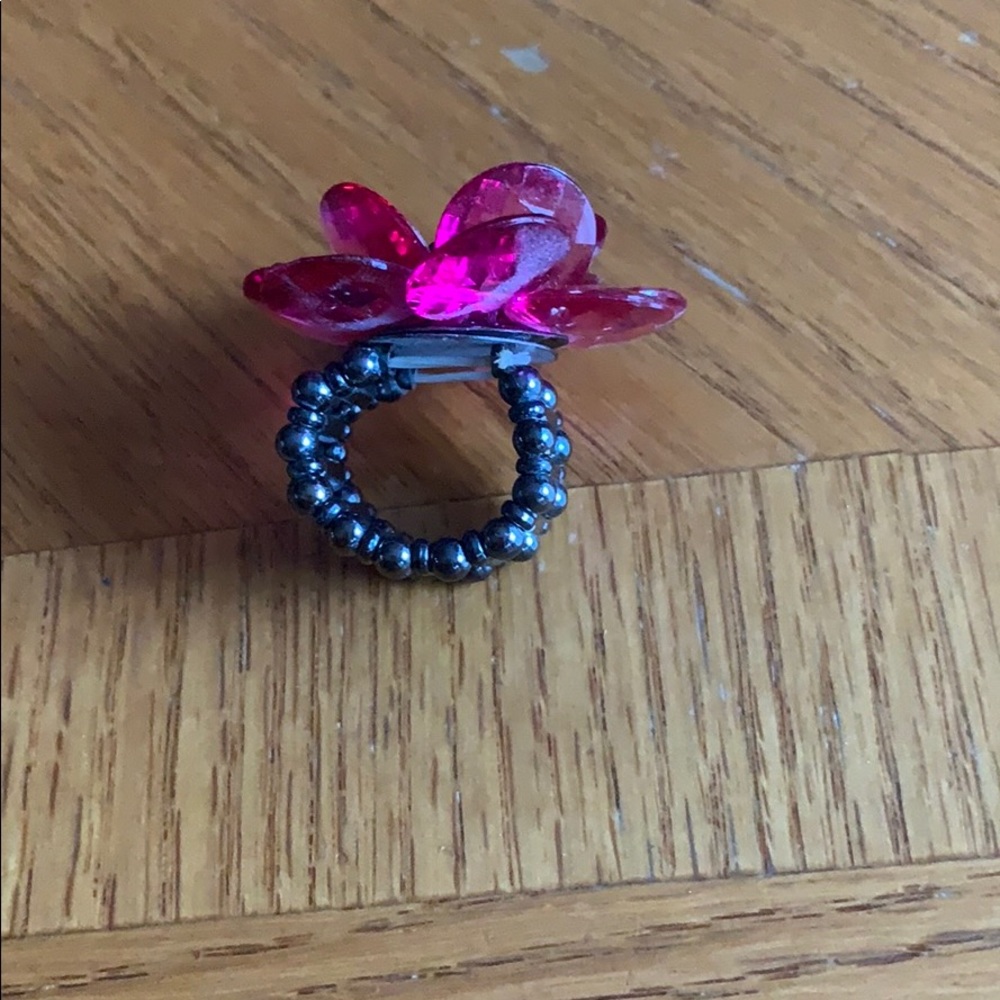 Flower ring - Picture 2 of 4